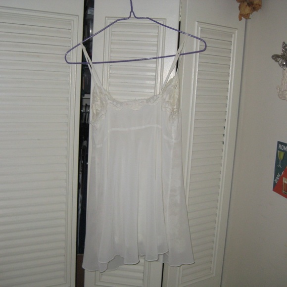 Vintage Victoria’s secret camisole top ribbon tie - Picture 3 of 6